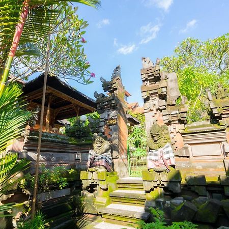 Sania'S House Hotel Ubud  Exterior photo